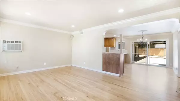 Long Beach, CA 90815,5449 E Fairbrook Street