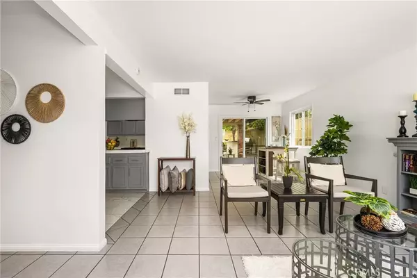 Santa Ana, CA 92701,1641 E 14th Street