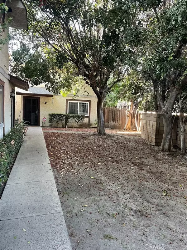 154 Fairview Street #11, Santa Ana, CA 92704