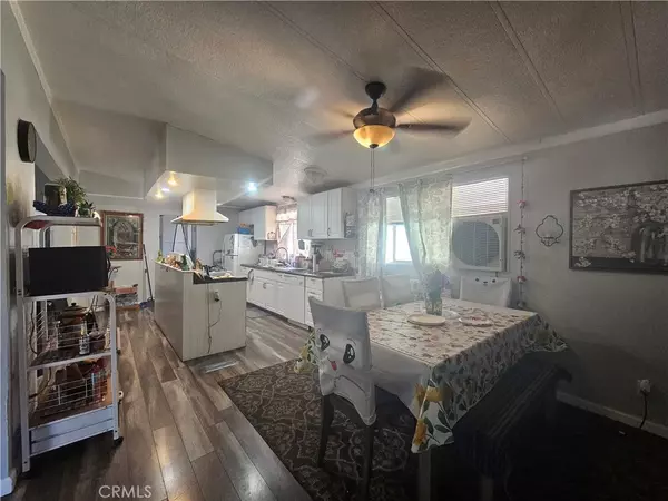 Perris, CA 92571,350 San jacinto #121
