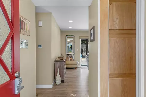 Huntington Beach, CA 92647,17632 Prescott Lane