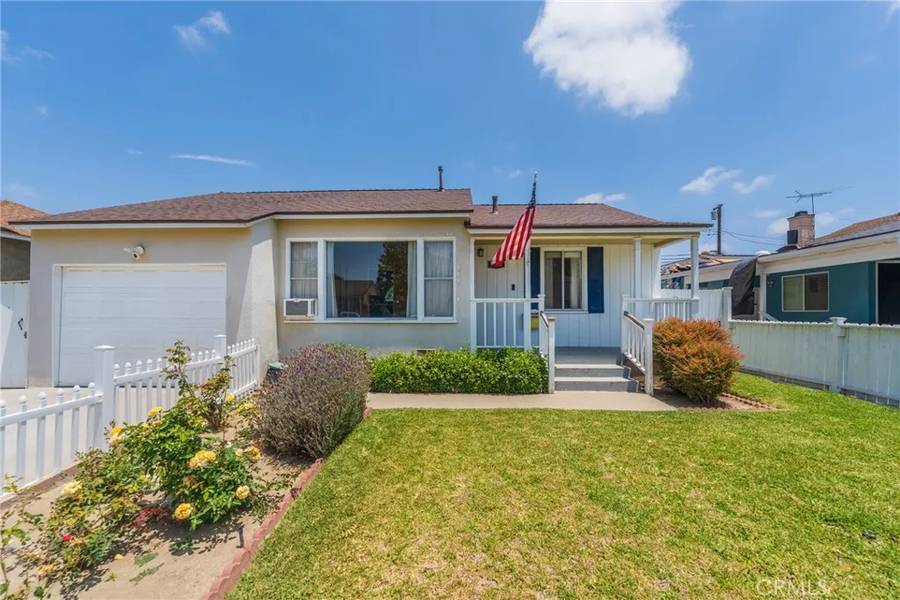 5532 Pearce Avenue, Lakewood, CA 90712