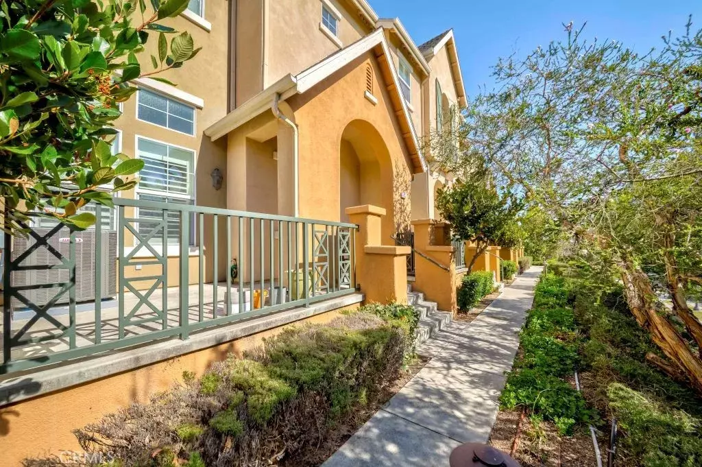 Fullerton, CA 92833,1133 Maag Place #107