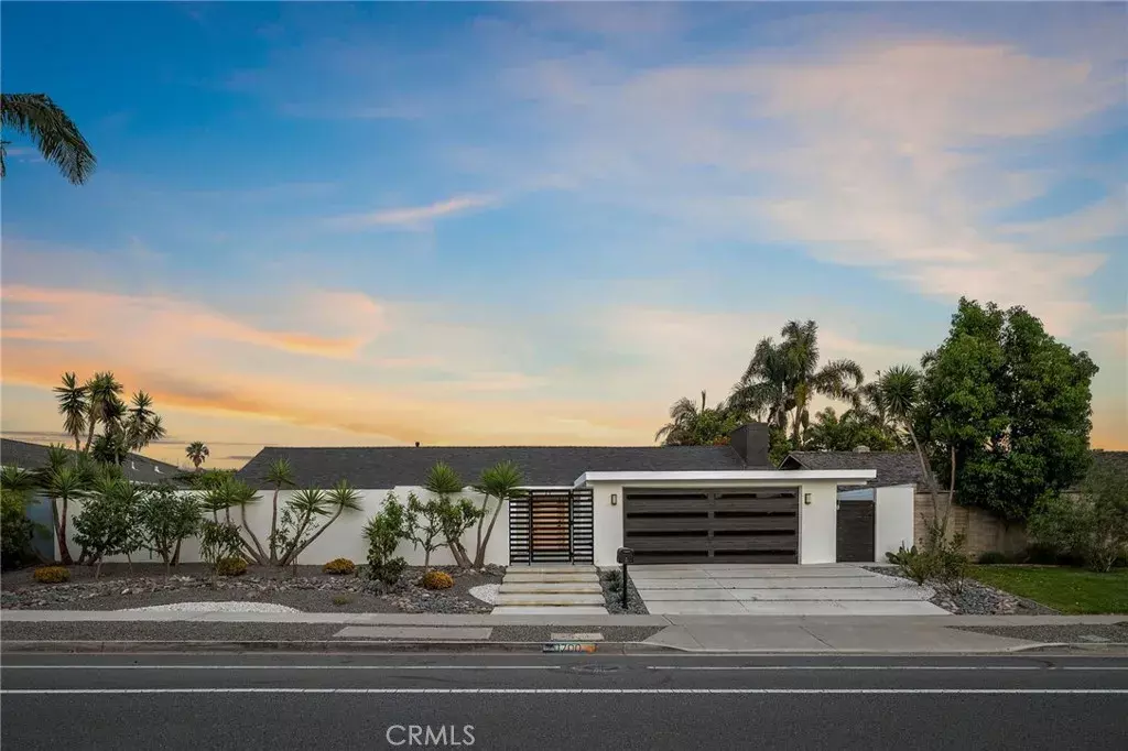 Newport Beach, CA 92660,1700 Irvine Avenue