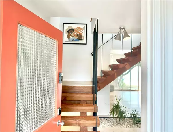 Long Beach, CA 90808,4417 E Harvey Way