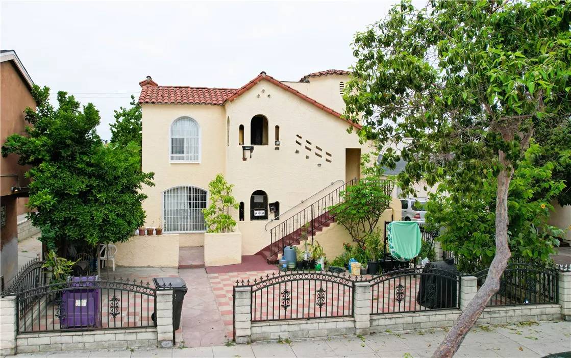 1451 Walnut Avenue, Long Beach, CA 90813