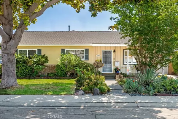 2270 Senasac Ave., Long Beach, CA 90815