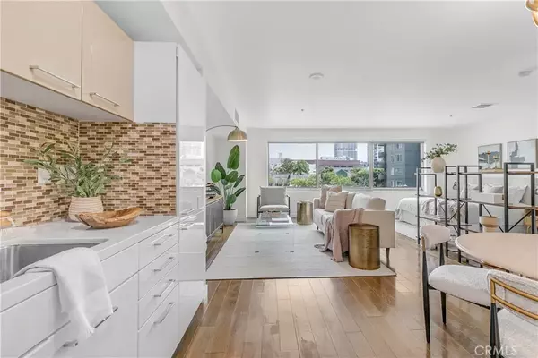 901 S Flower Street #402, Los Angeles, CA 90015