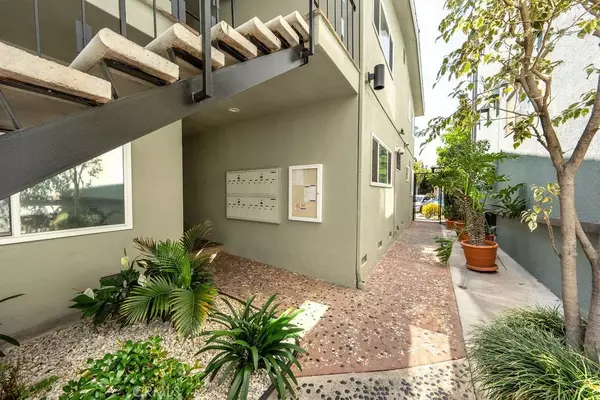 Long Beach, CA 90802,1405 E 1st Street #10