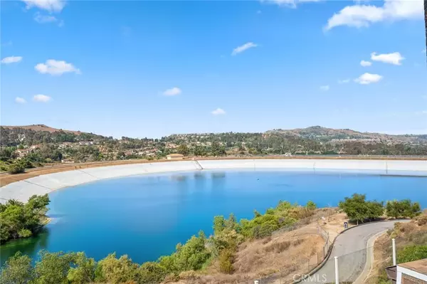 7012 E Viewpoint Lane, Anaheim Hills, CA 92807