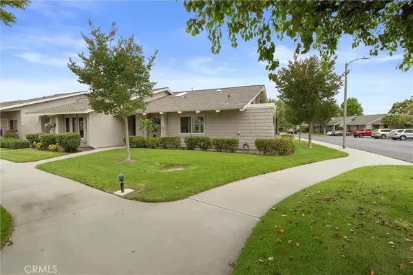 Huntington Beach, CA 92646,8877 Tulare Drive #312D