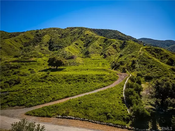 Silverado Canyon, CA 92676,15902 Hope