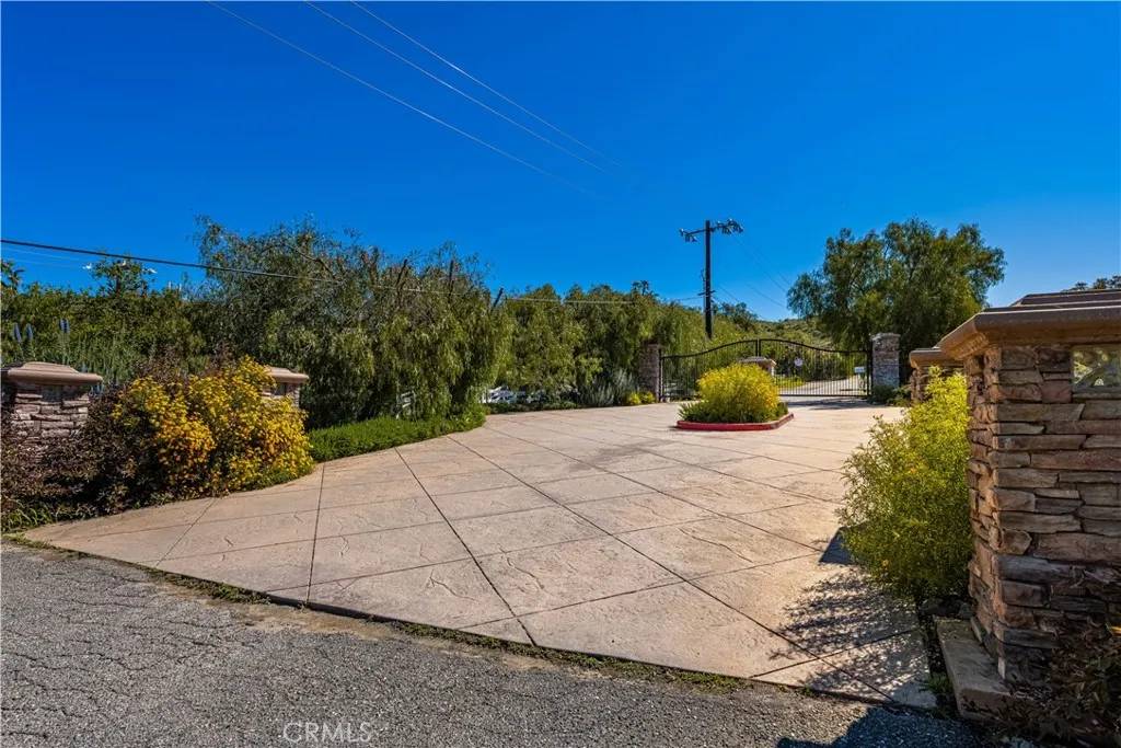 Silverado Canyon, CA 92676,15902 Hope