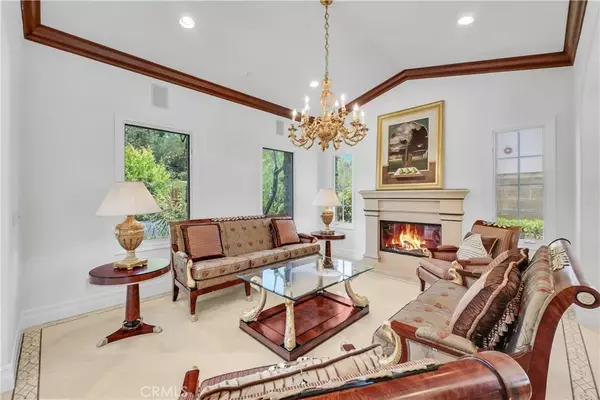 Irvine, CA 92603,25 Village Way