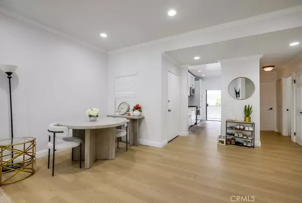 Santa Ana, CA 92704,2526 W Macarthur Boulevard #G