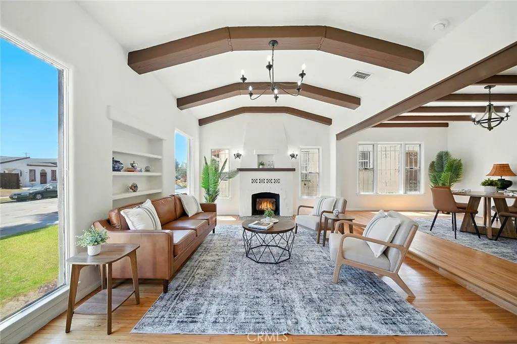1123 W 81st Street, Los Angeles, CA 90044