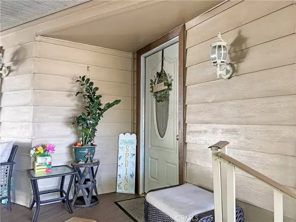 Orange, CA 92867,201 W Collins #73