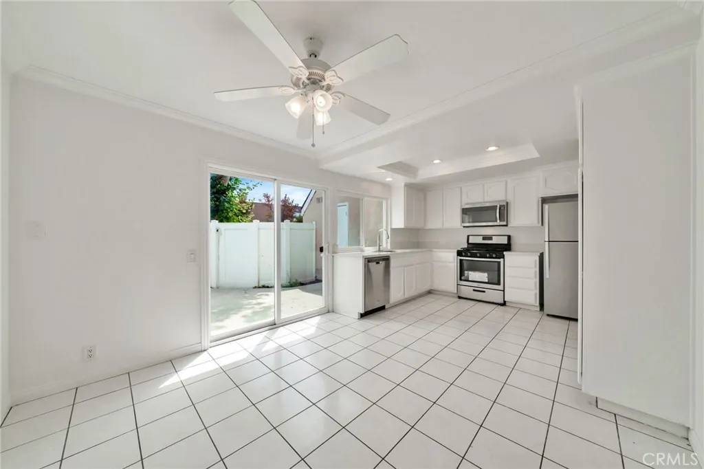 Irvine, CA 92604,6 Raleigh