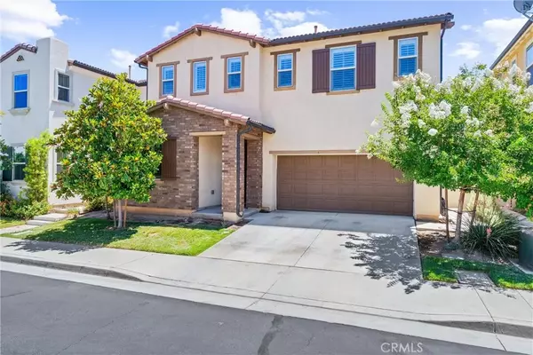 2825 Villa Catalonia Court, Corona, CA 92881