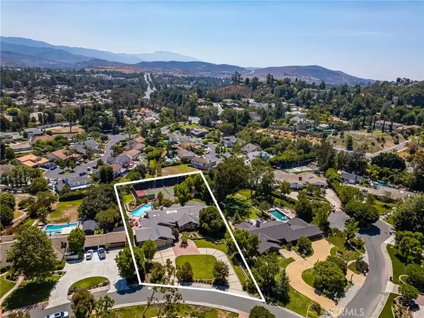 Orange, CA 92869,571 N Turnabout Rd