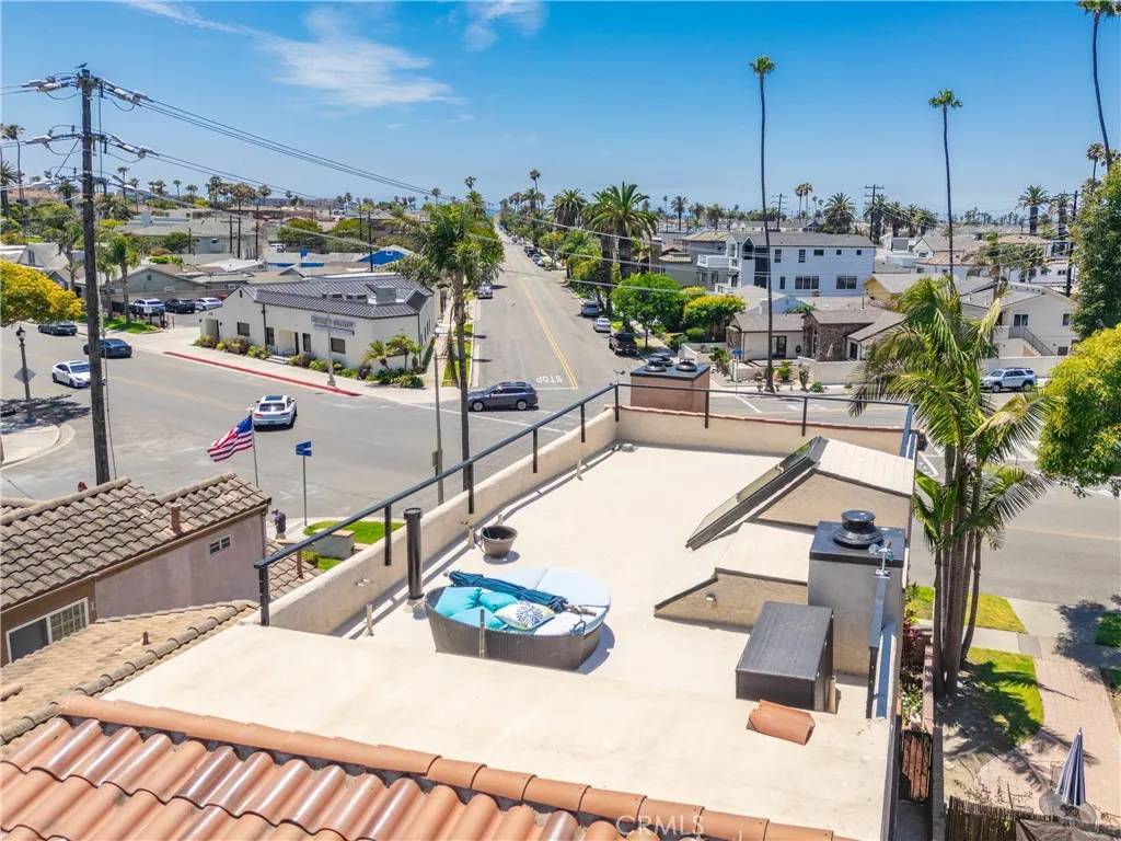 Huntington Beach, CA 92648,708 Main Street