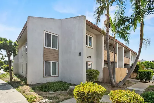 2521 W Sunflower Avenue #R1, Santa Ana, CA 92704