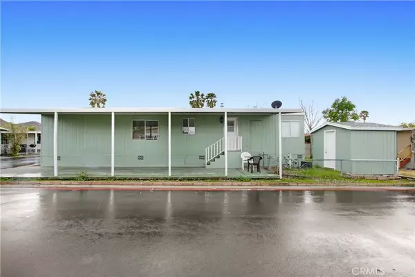 Hemet, CA 92543,1455 S State #238