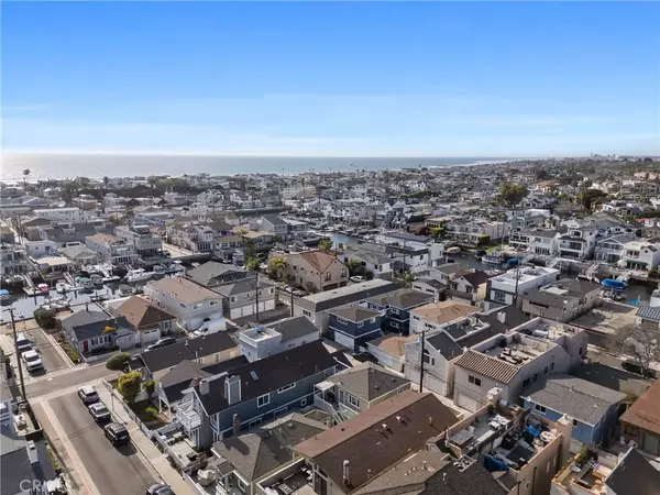 Newport Beach, CA 92663,502 36th Street #B