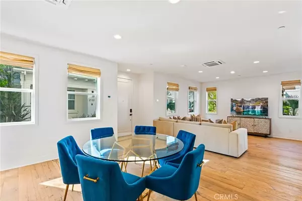Newport Beach, CA 92660,2116 Cresta Dr