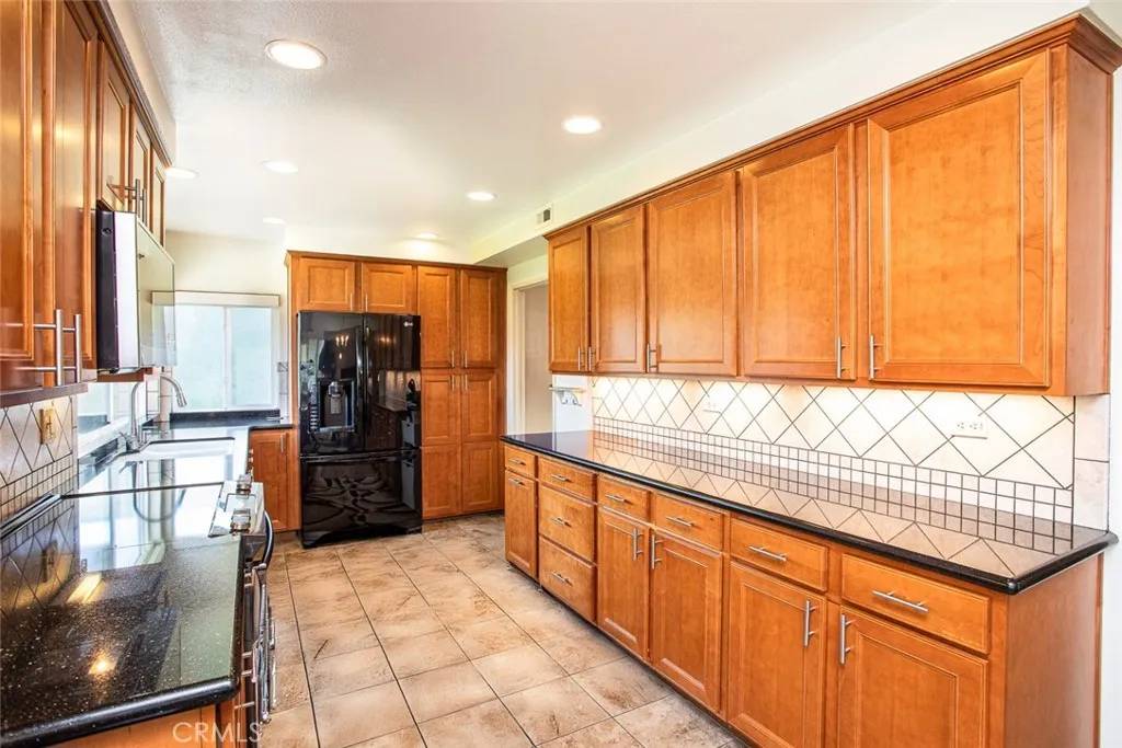 Westminster, CA 92683,14772 Forrest Lane