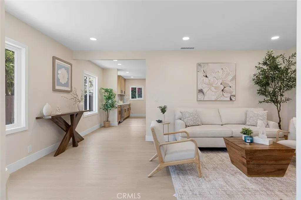 Los Alamitos, CA 90720,11091 Ranger Drive