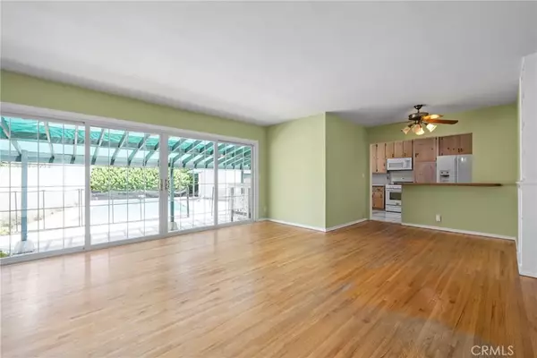 Long Beach, CA 90808,3048 Knoxville Avenue