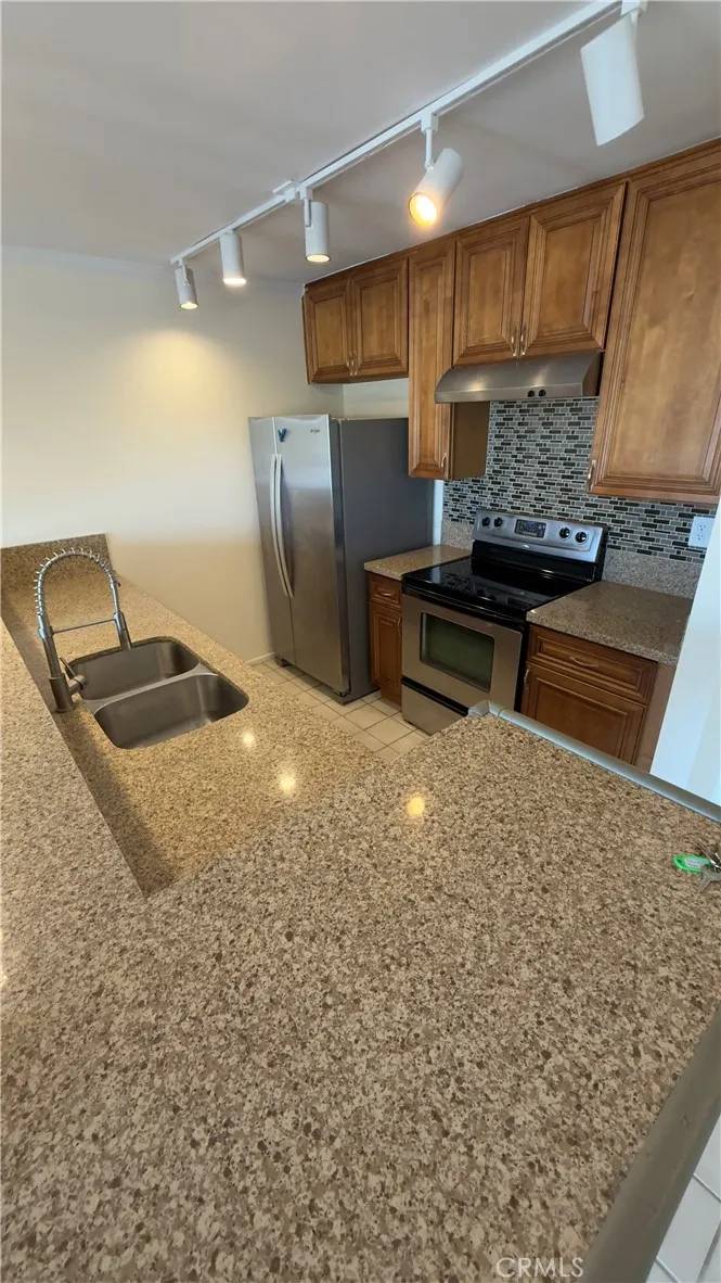Long Beach, CA 90814,420 Redondo Avenue #302