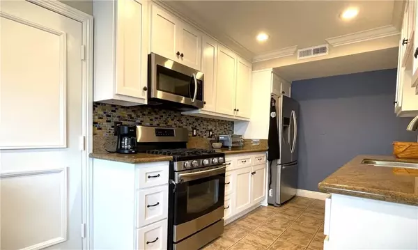 Mission Viejo, CA 92691,26053 Via Pera #B2