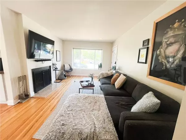 Long Beach, CA 90807,4574 Whaley Avenue
