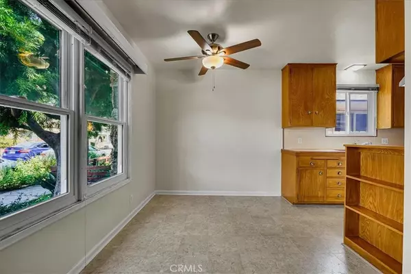 Long Beach, CA 90814,3042 E 3rd Street #3