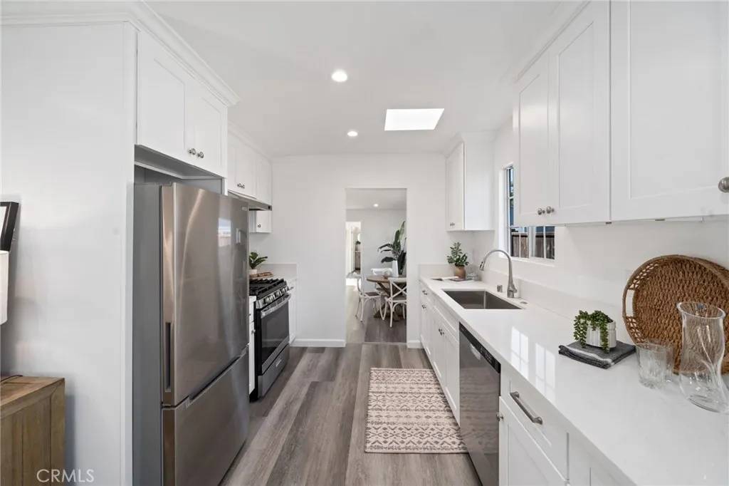 Long Beach, CA 90814,4110 E Vermont Street