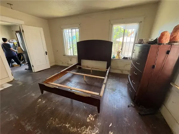 Long Beach, CA 90802,419 Rose Avenue