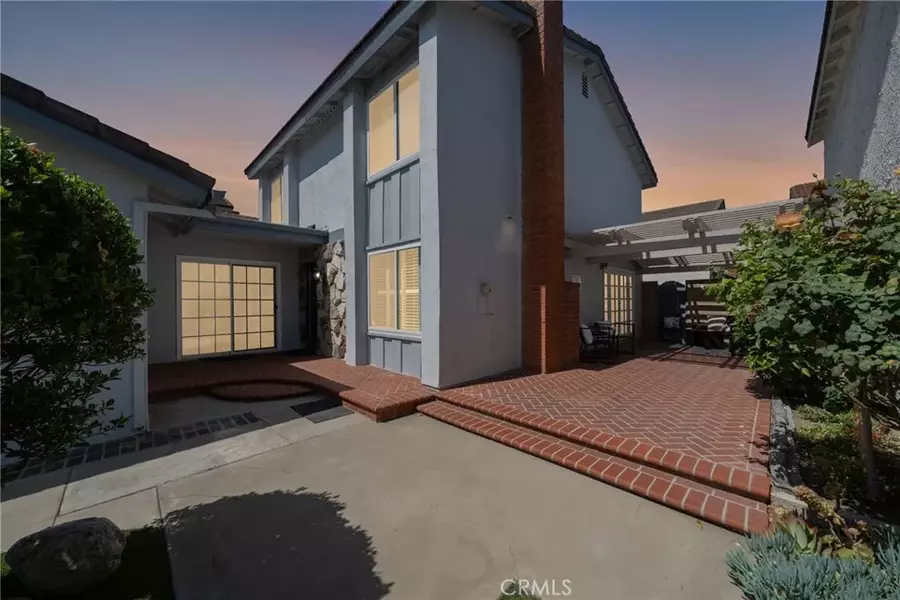 11265 Gardiners Court, Cypress, CA 90630