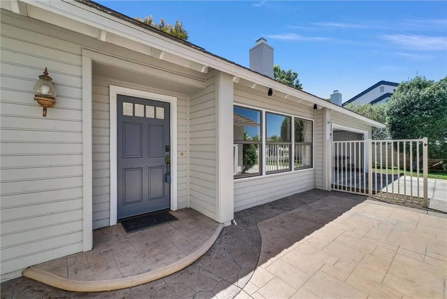 492 E Yale Loop, Irvine, CA 92614
