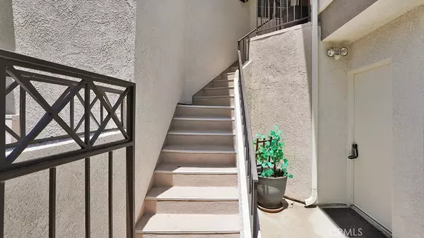Anaheim Hills, CA 92808,1099 S Sundance Drive