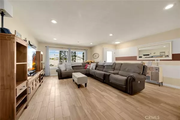 Placentia, CA 92870,1219 N Van Buren Street