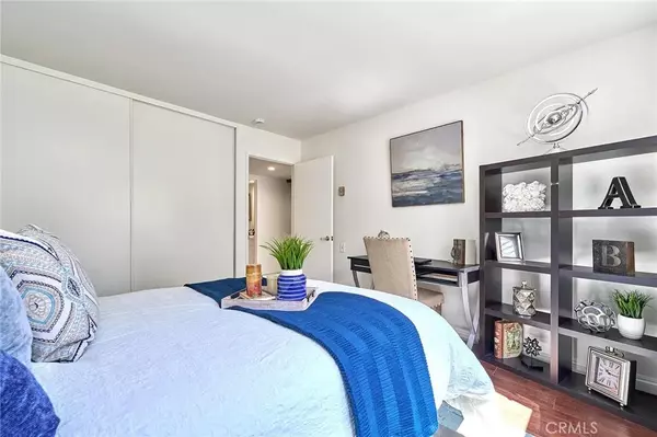 Laguna Woods, CA 92637,3300 Via Carrizo #D