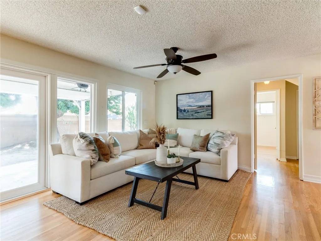 Lakewood, CA 90712,5268 Deeboyar Avenue