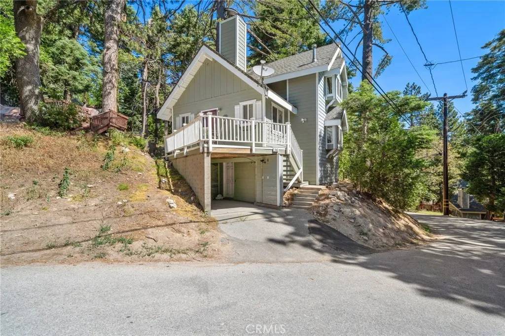 746 W Victoria Court, Lake Arrowhead, CA 92352