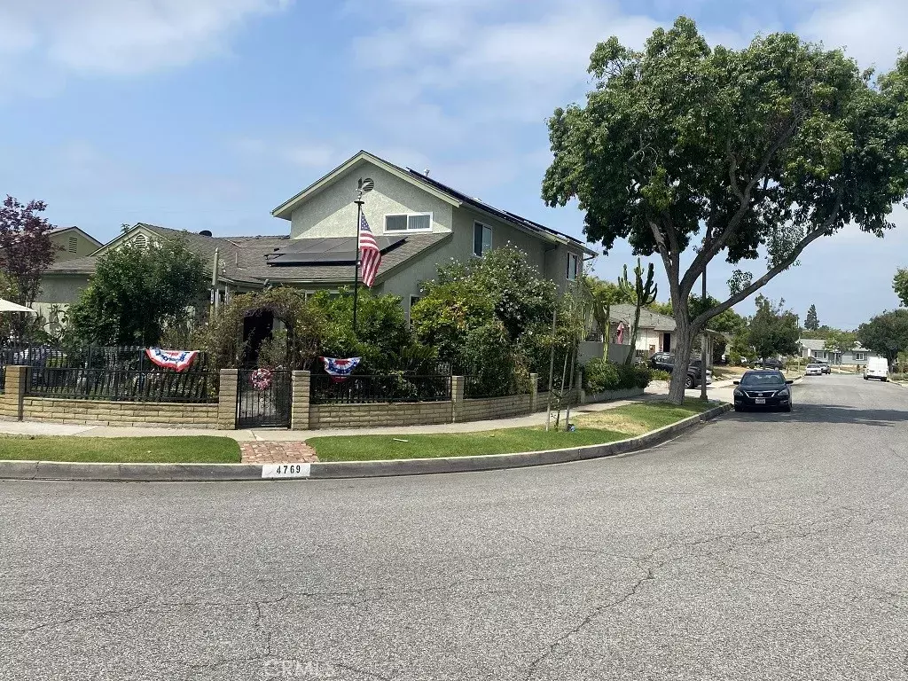 Lakewood, CA 90712,4769 Maybank Avenue