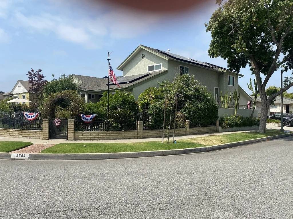 Lakewood, CA 90712,4769 Maybank Avenue