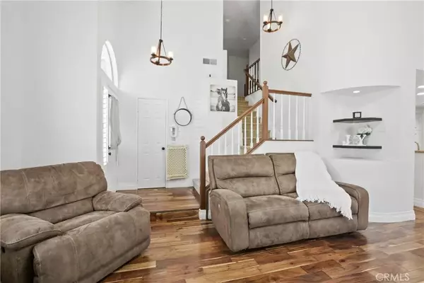 Lake Forest, CA 92610,8 Massier Lane