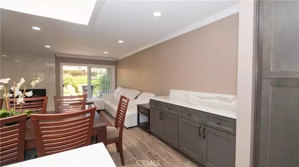 Irvine, CA 92612,7 Satinwood Way