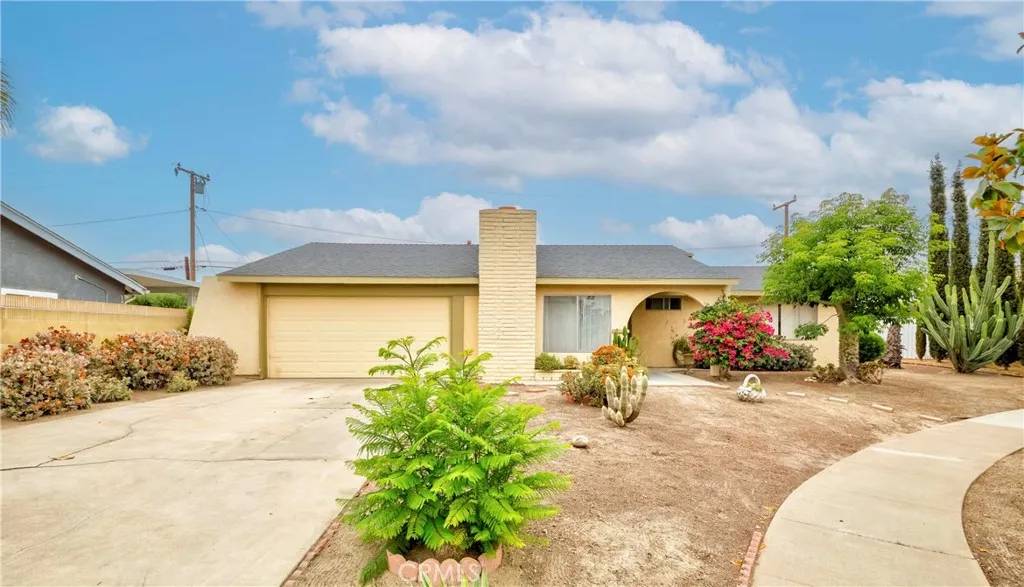 Fullerton, CA 92833,1511 W Hill Avenue
